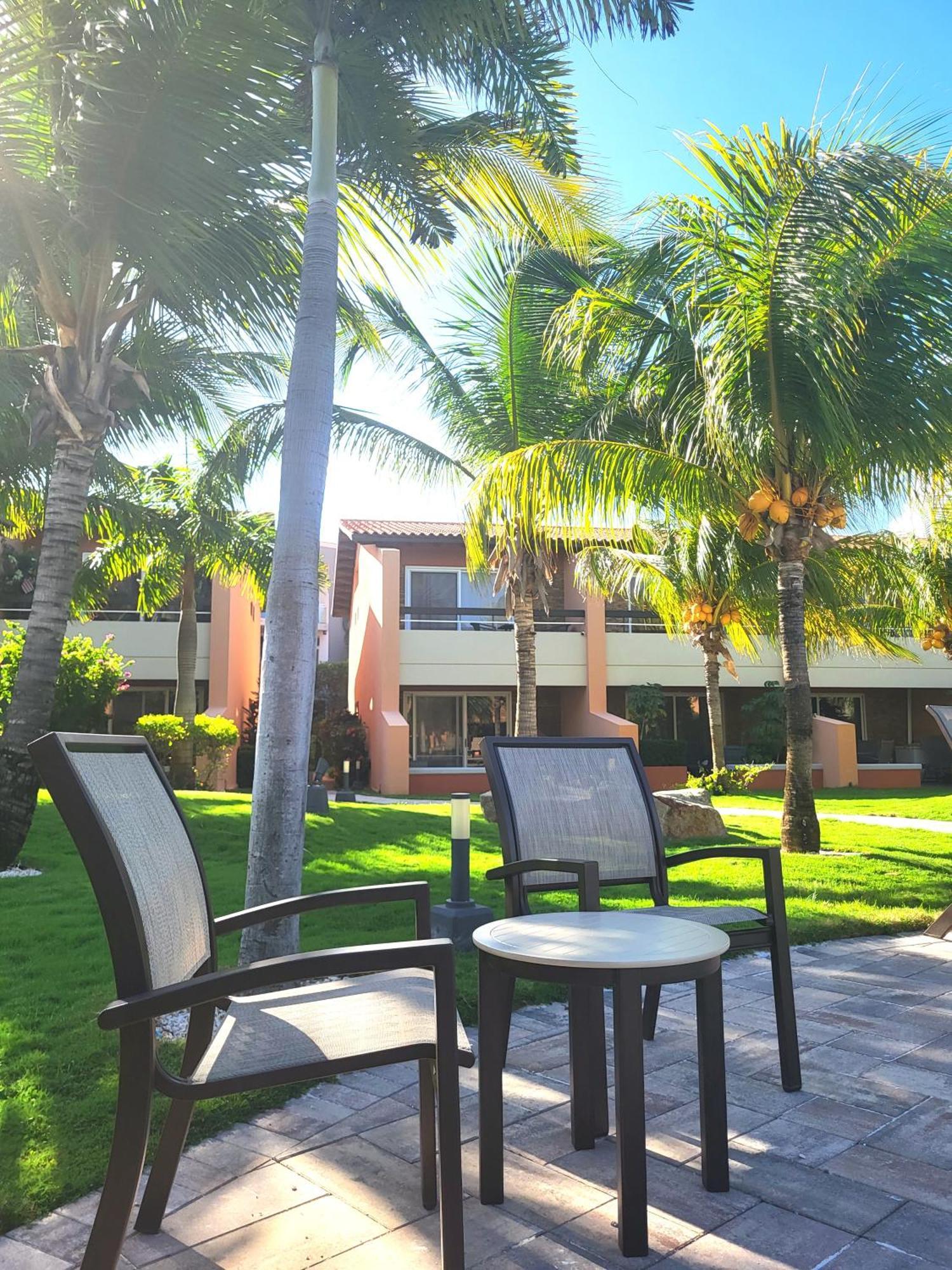 Eagle Vacation Home, Pool View And Beach Steps Away Palm Beach Exterior photo