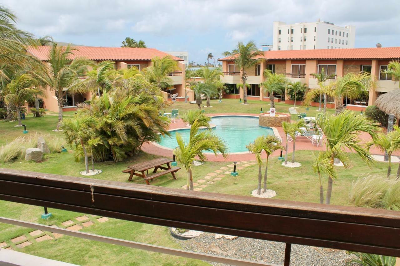 Eagle Vacation Home, Pool View And Beach Steps Away Palm Beach Exterior photo